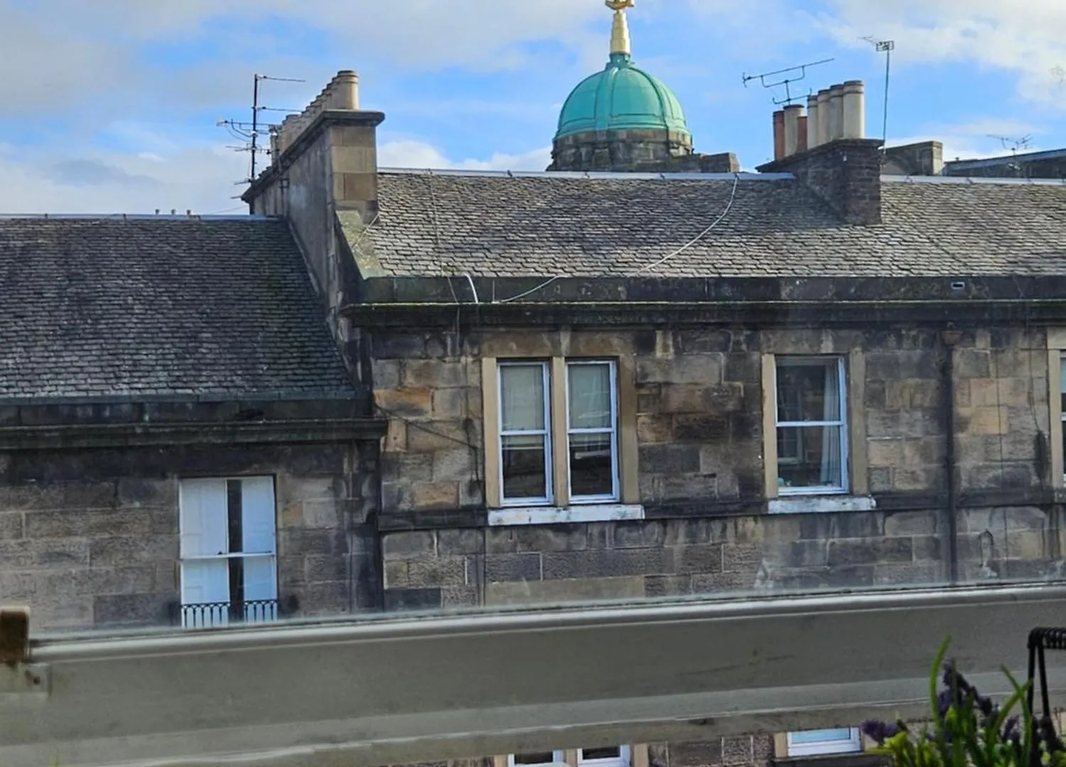 No15 Castle View Apartment Edinburgh