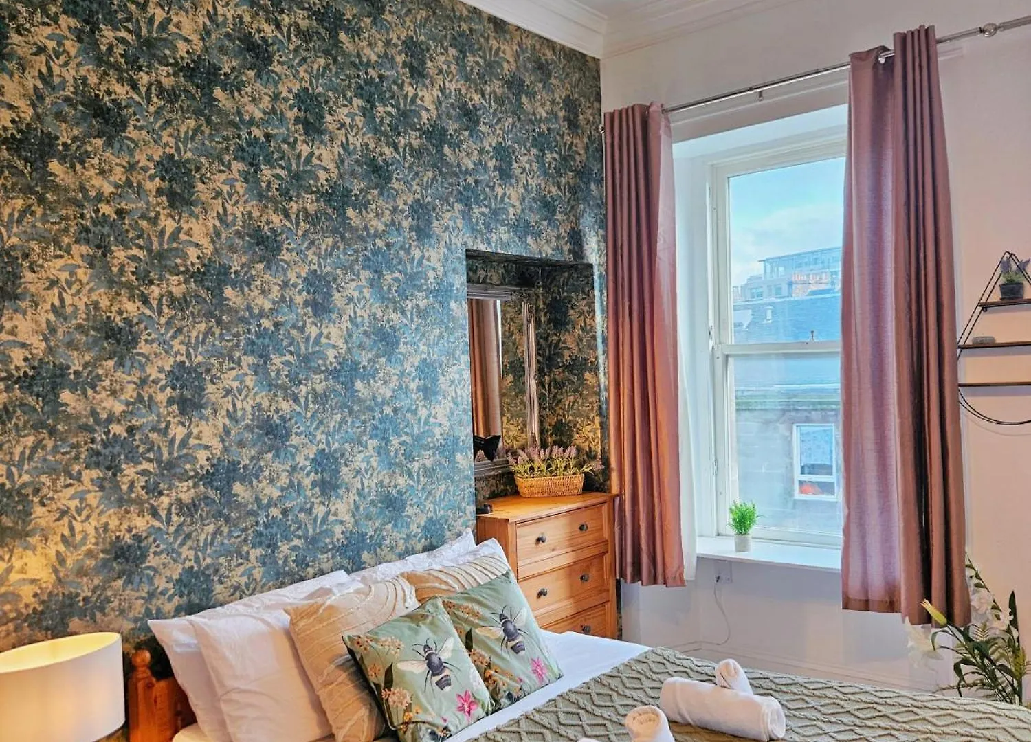 Homestay No15 Castle View Apartment Edinburgh United Kingdom