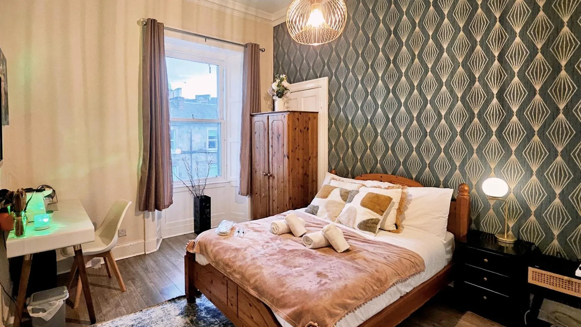 No15 Castle View Apartment Edinburgh