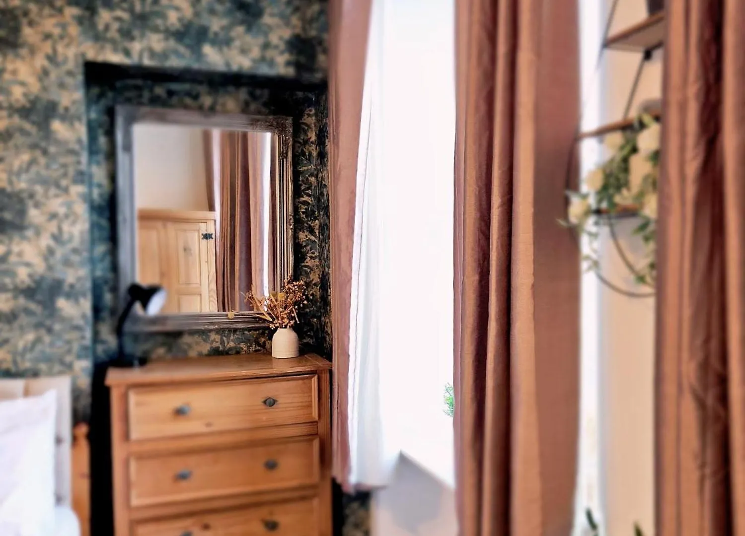 Homestay No15 Castle View Apartment Edinburgh